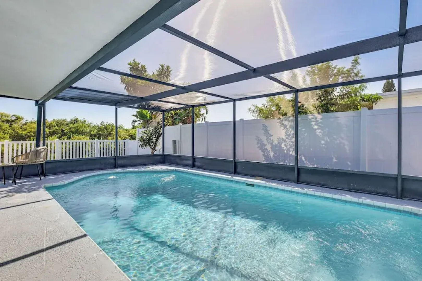 Canal-front Holiday Home Near Beach: Swim & Paddle