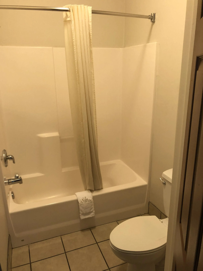 Whitesboro Inn & Suites