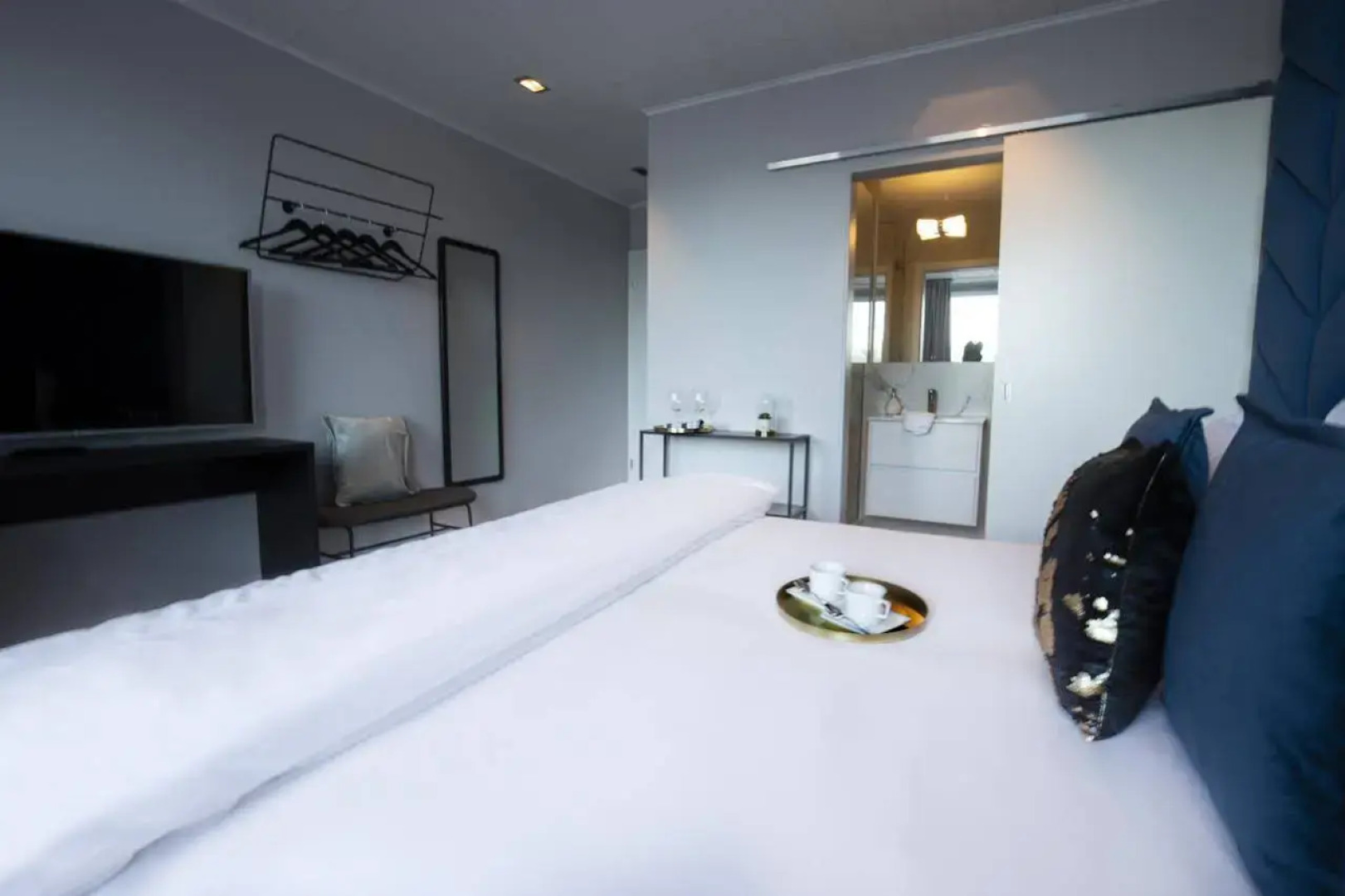 Room With A View Luxury Apartments