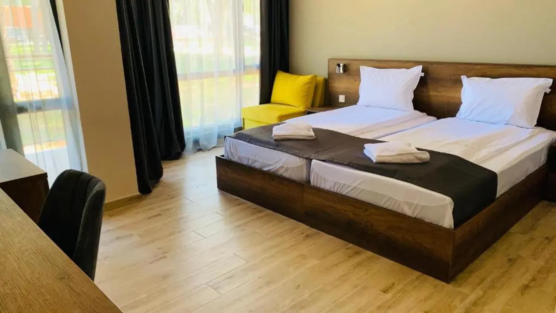 Queen Nelly Hotel Park