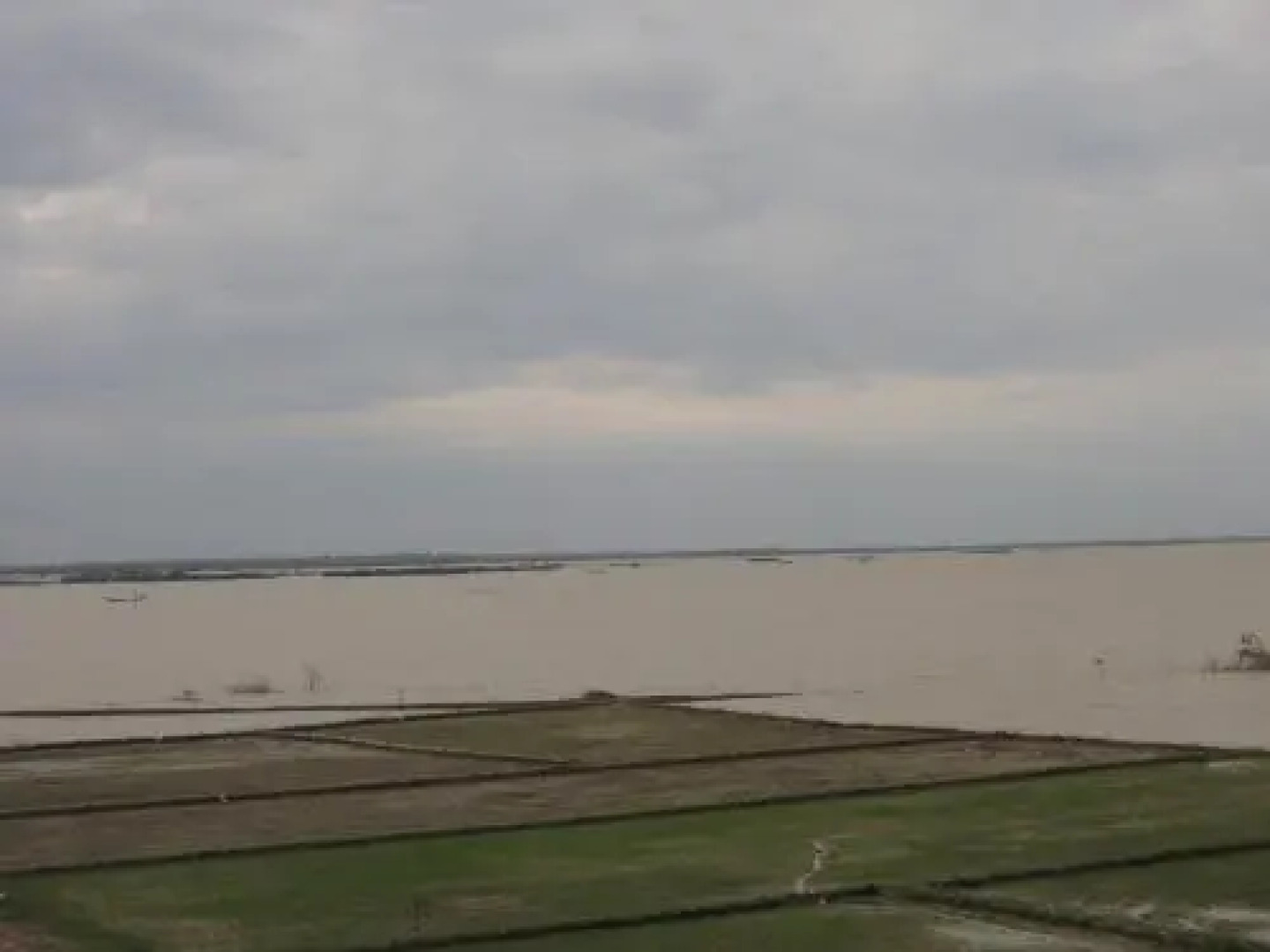 Roeung Loeung Mittapheap Restaurant & Hotel