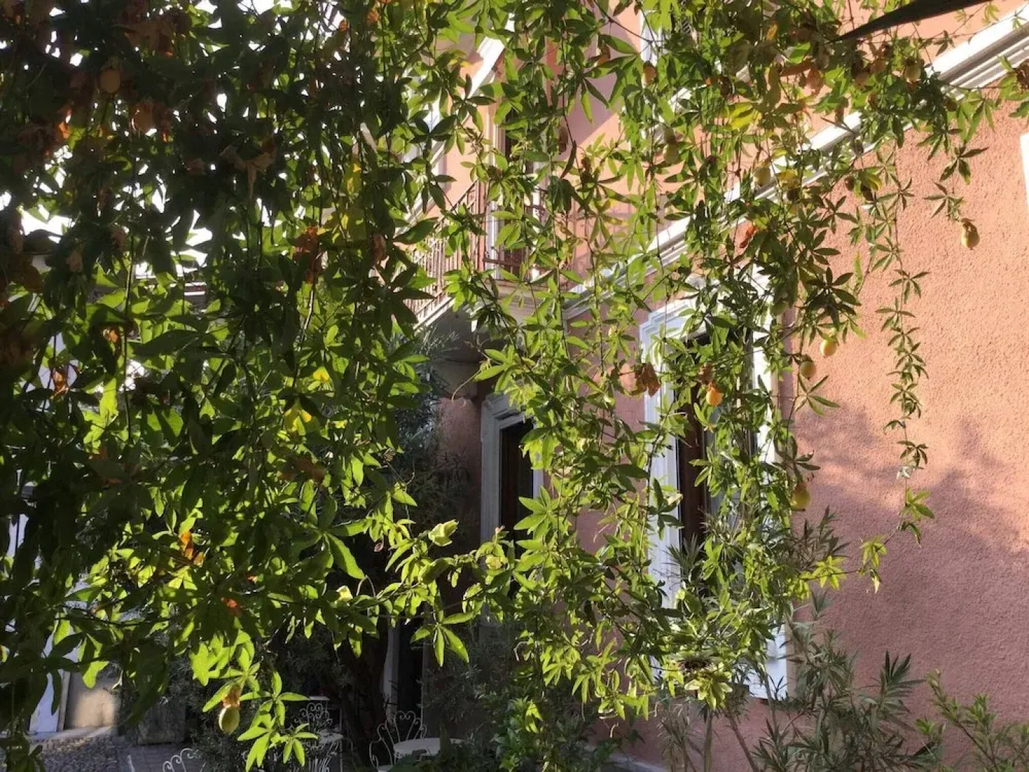 "room in Guest Room - Camera In Antica Corte Milanese"