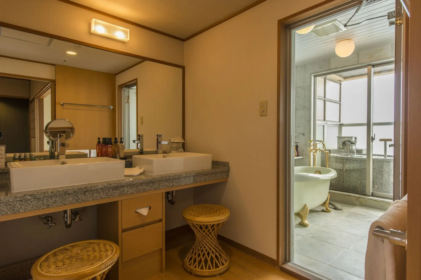 Taberu Oyado Hamanoyu