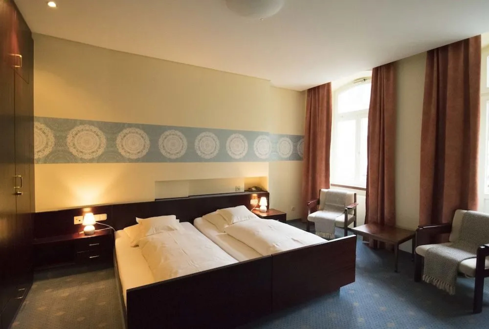 Vintage Hotel Twenty-eight