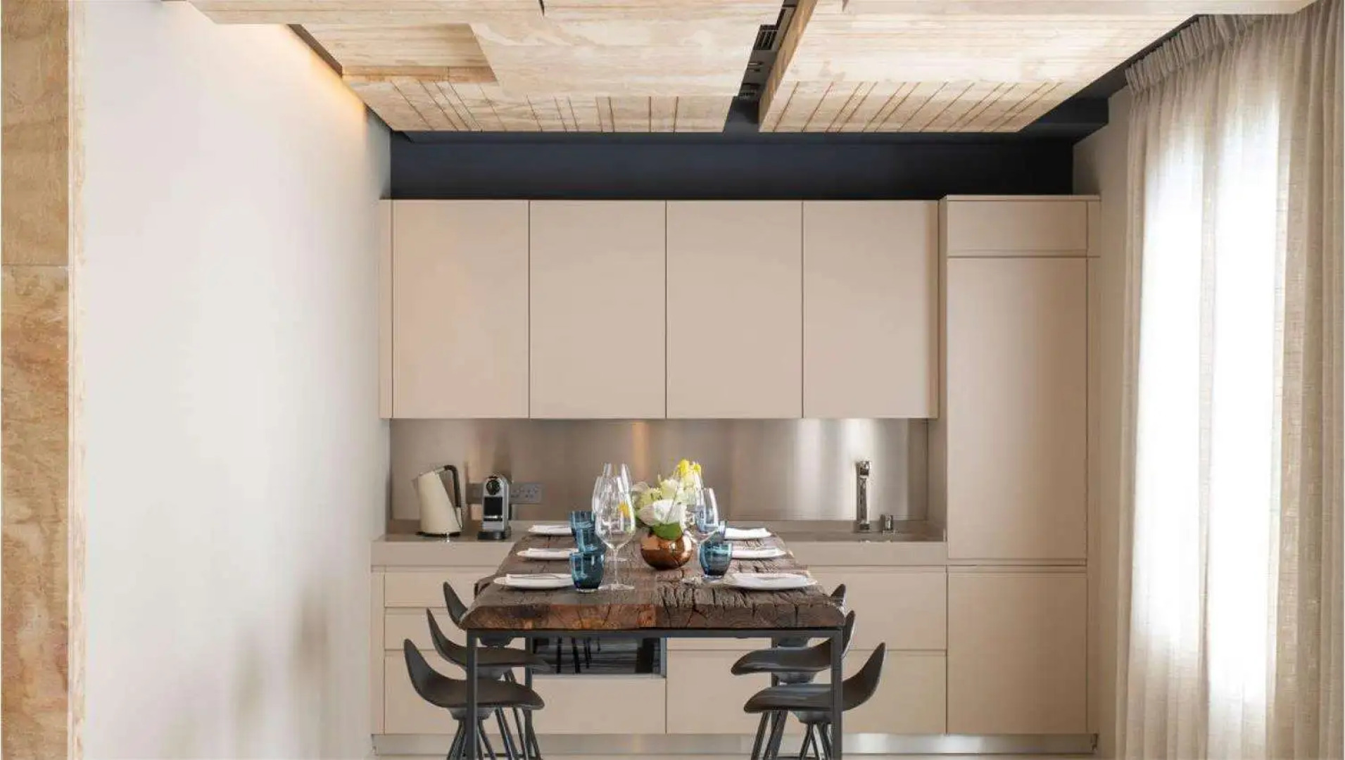 Iniala Harbour House