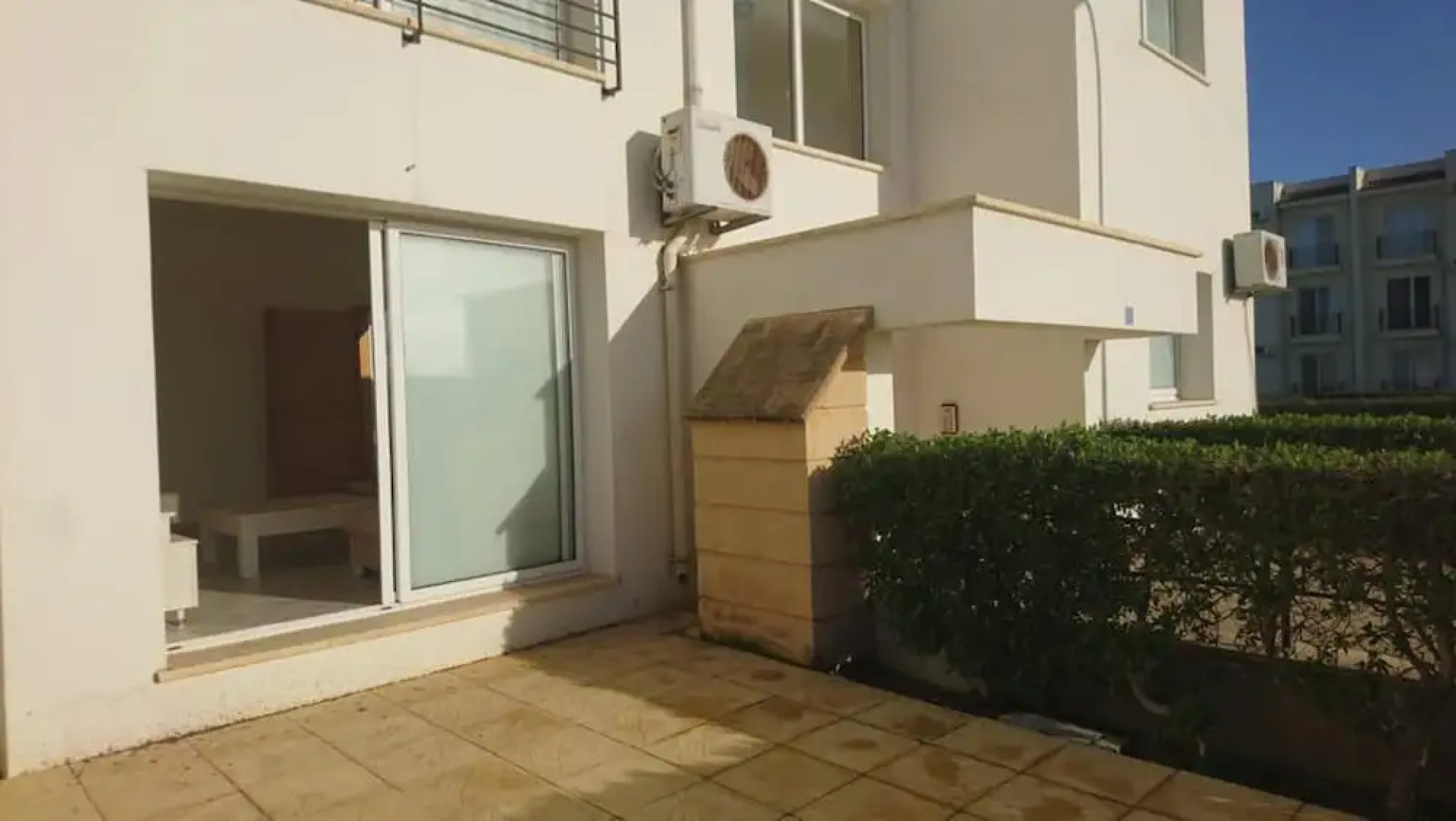 Captivating 1-bed House