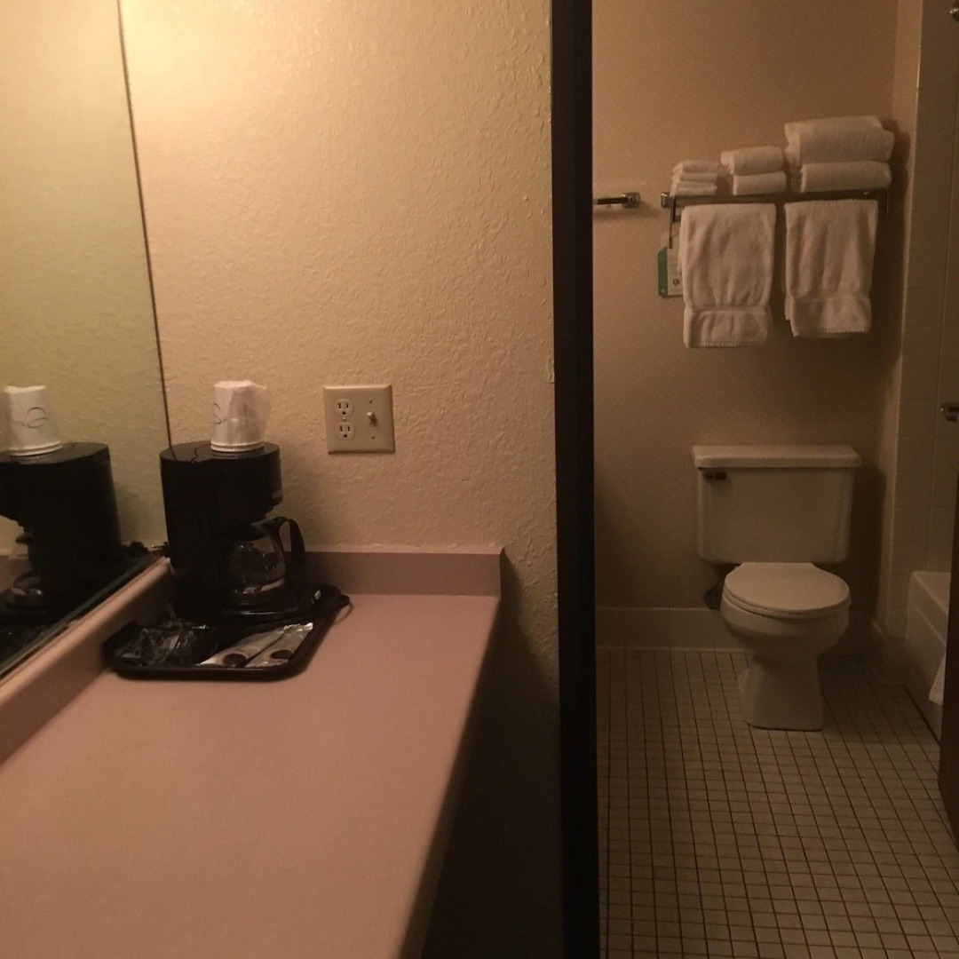 Shawano Four Seasons Hotel