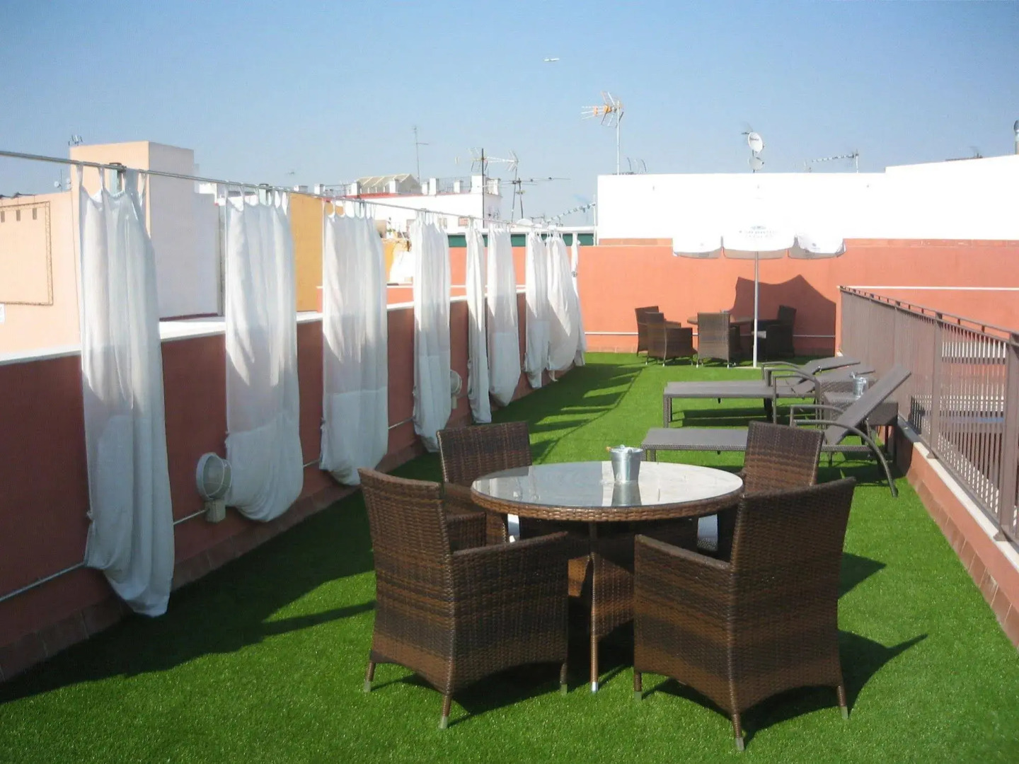 Apartamentos Metrópolis Sevilla