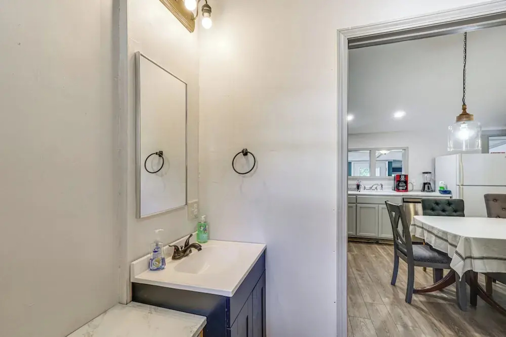 Steps to Water: Lake of the Ozarks Getaway