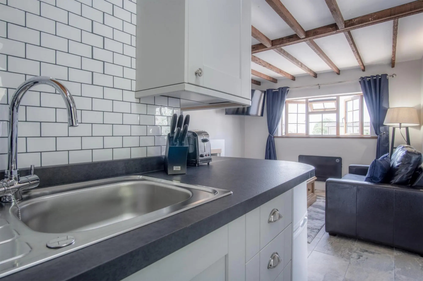 Honeysuckle Cottage - 1 Bedroom - Amroth