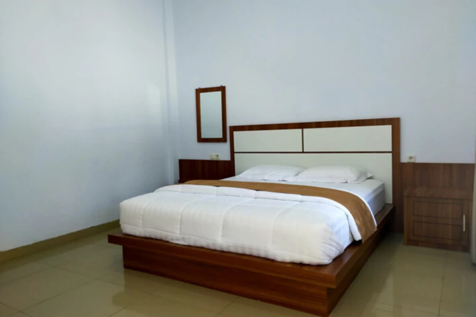 RedDoorz @ Sunset Resort Bau Bau