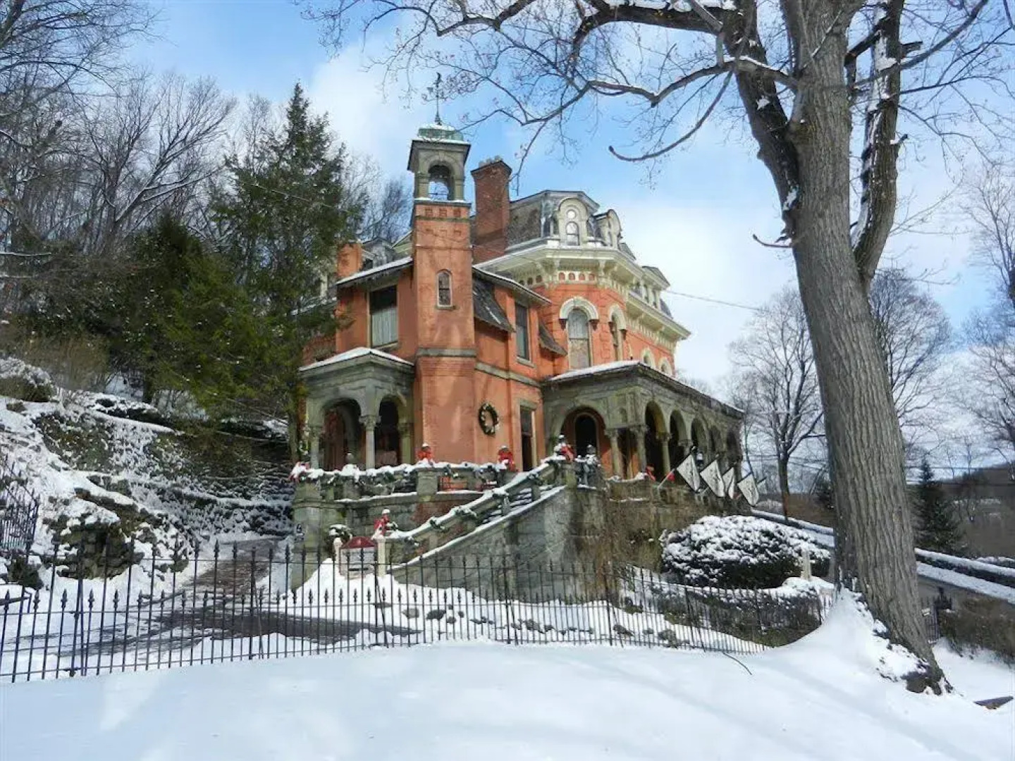 The Harry Packer Mansion Inn
