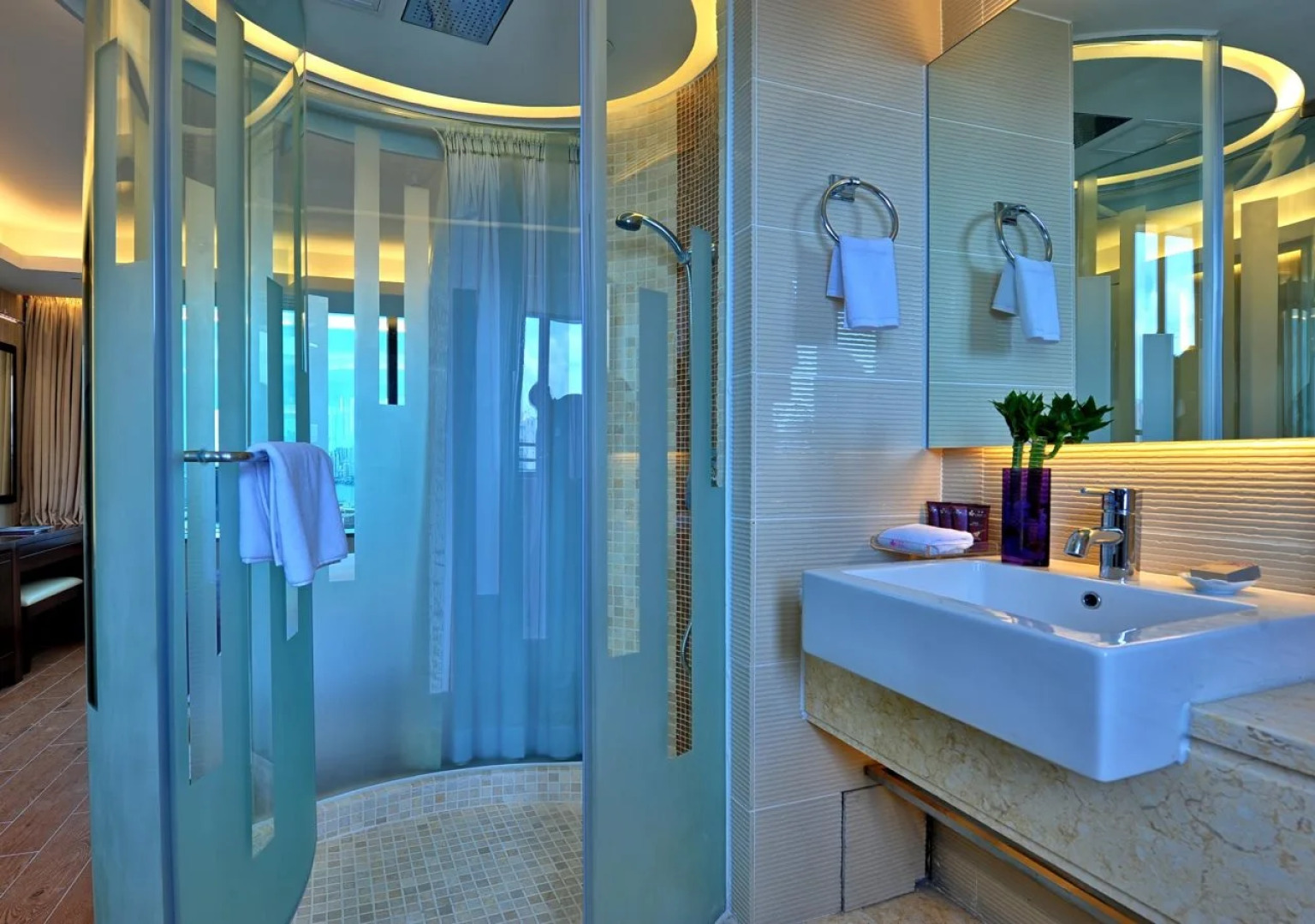 The Bauhinia Hotel Tsim Sha Tsui