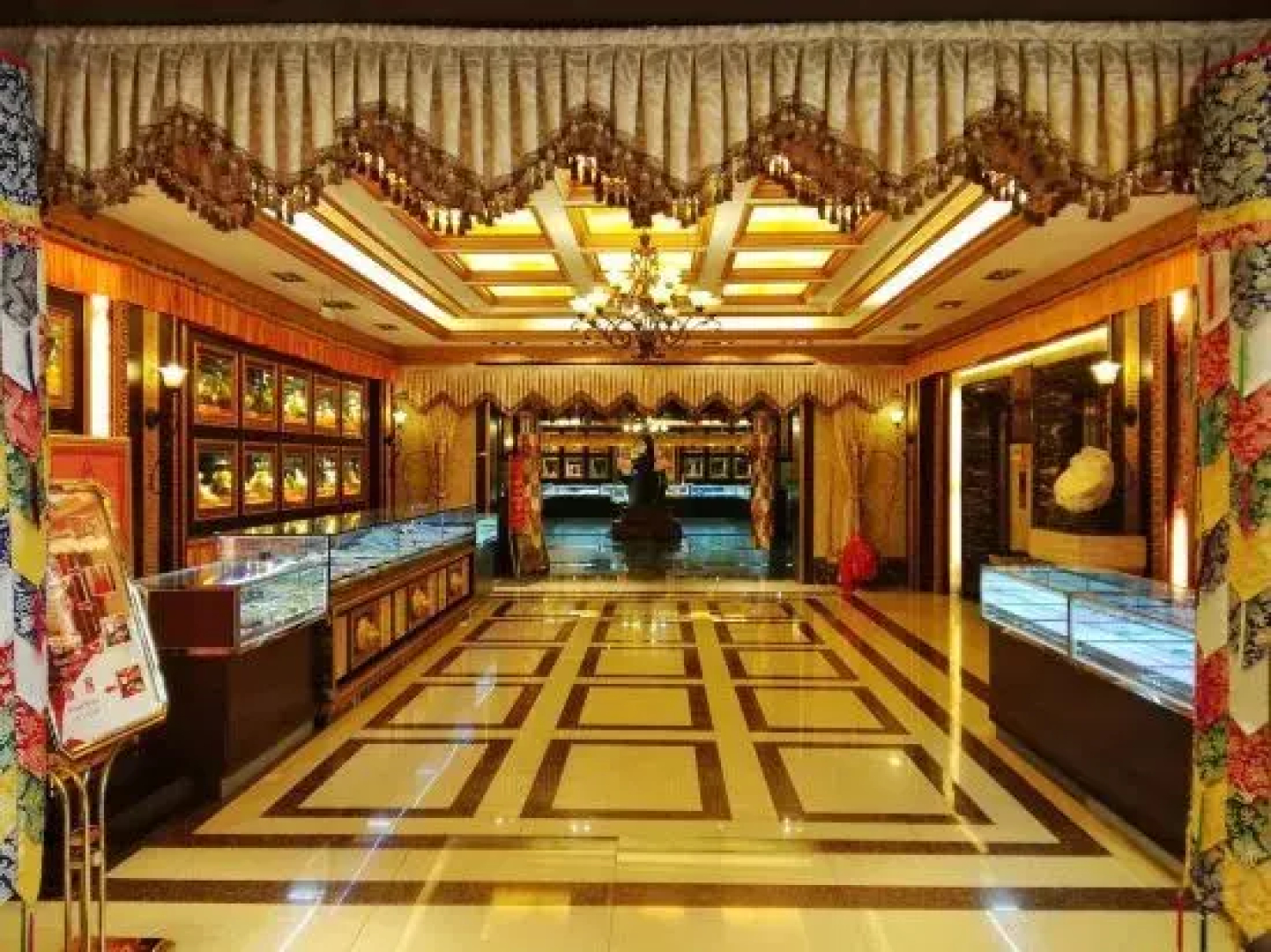 松潘嘉绒鑫宫藏文化酒店