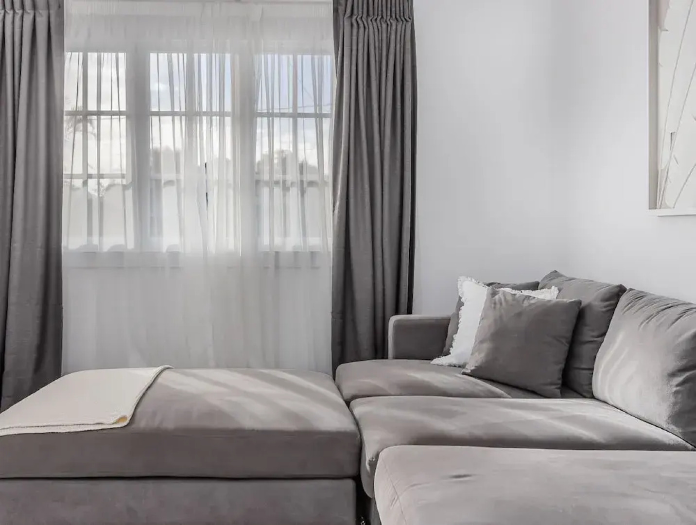 Hamptons White House