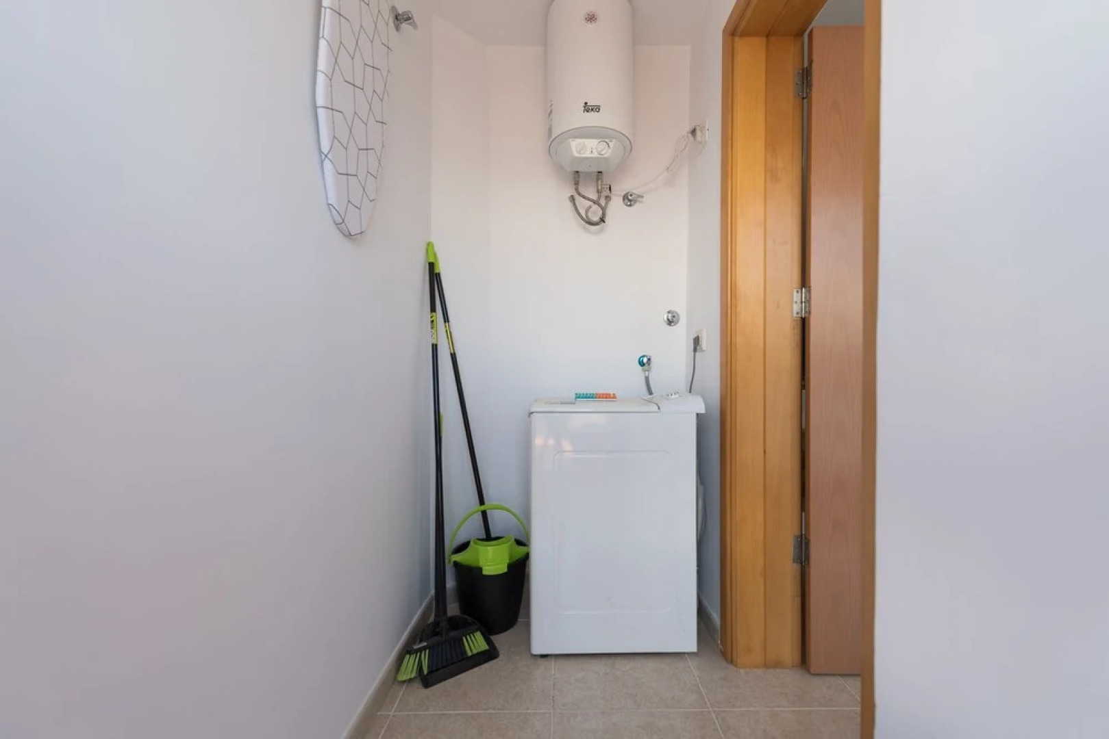 Luxury Flat with private parking