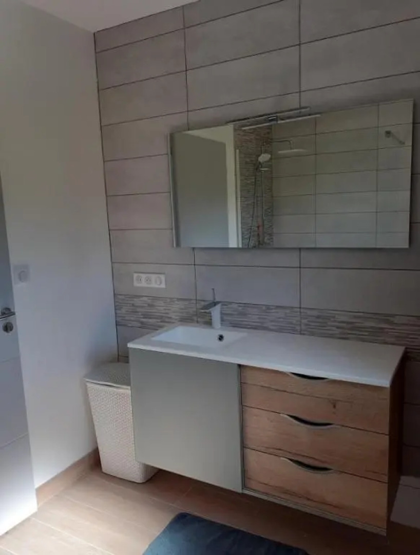 Le Majestic - terrasse, jacuzzi et parking privé