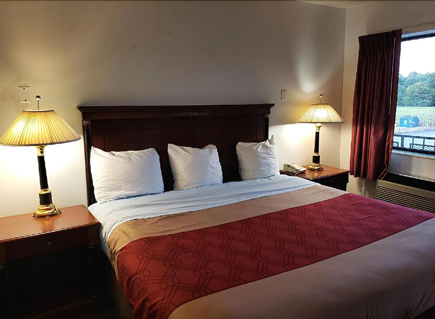 Carbondale Value Inn & Suites