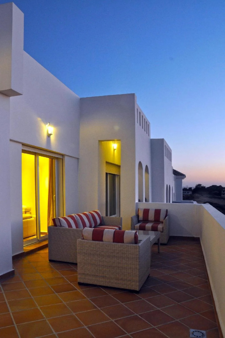 Mnar Castle Apartments