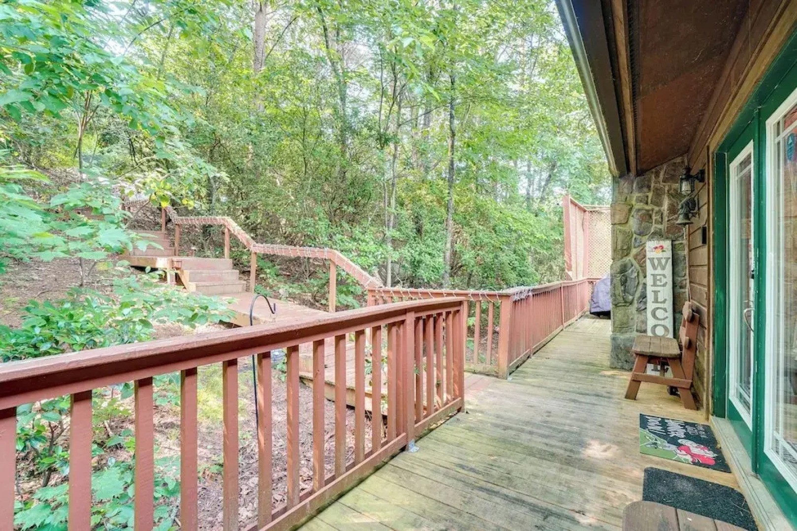 Private Hot Tub & Game Room: Cleveland Getaway