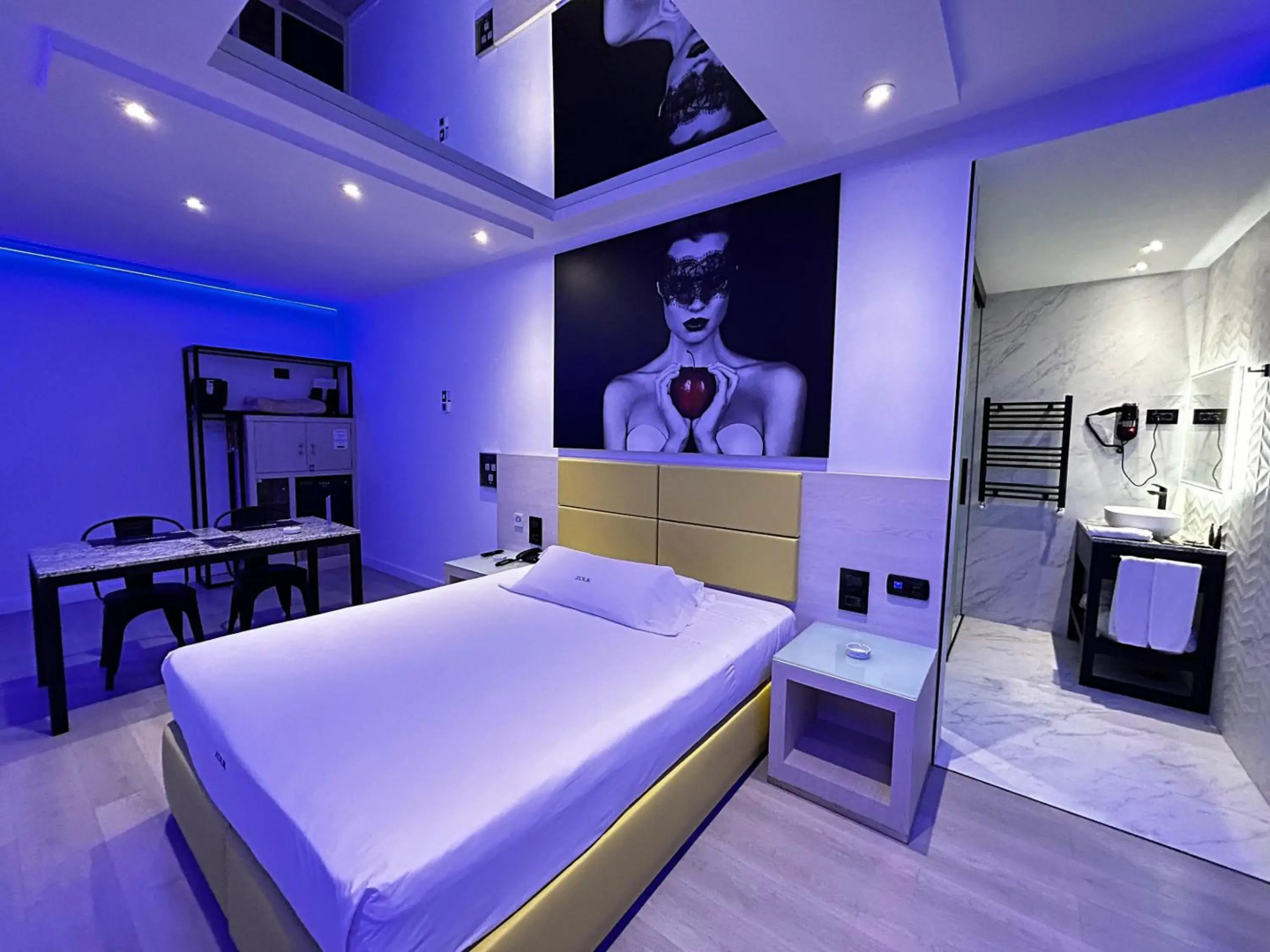 Zouk Hotel - Adults Only