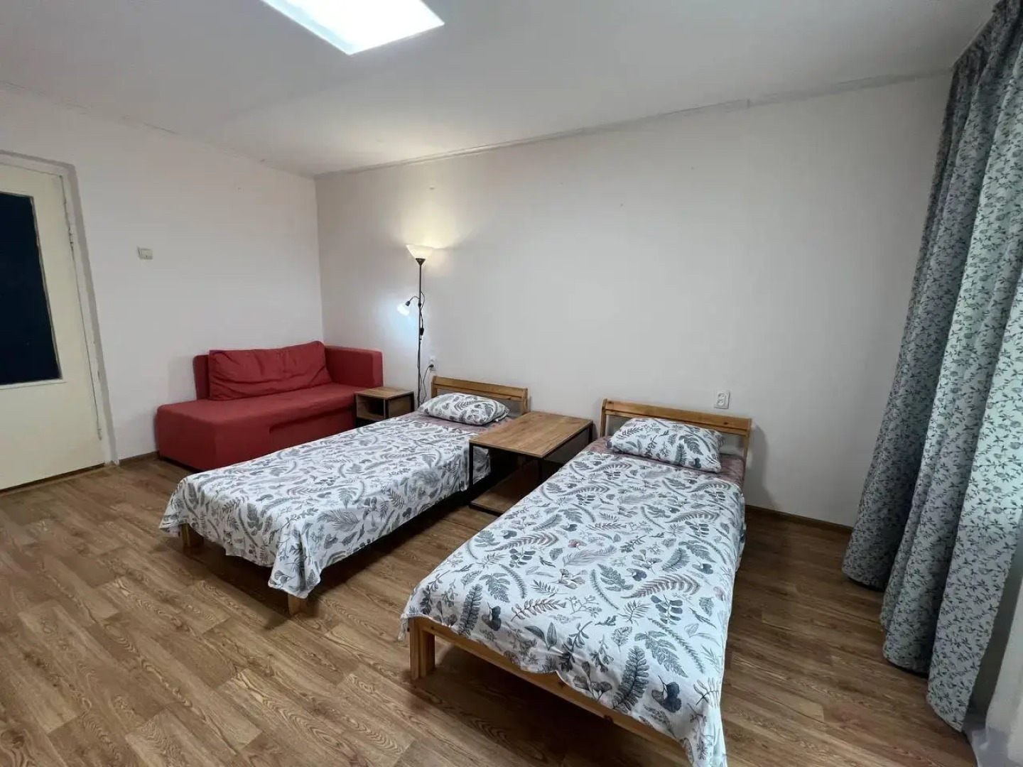 Апартаменты на улице Паровозников 32