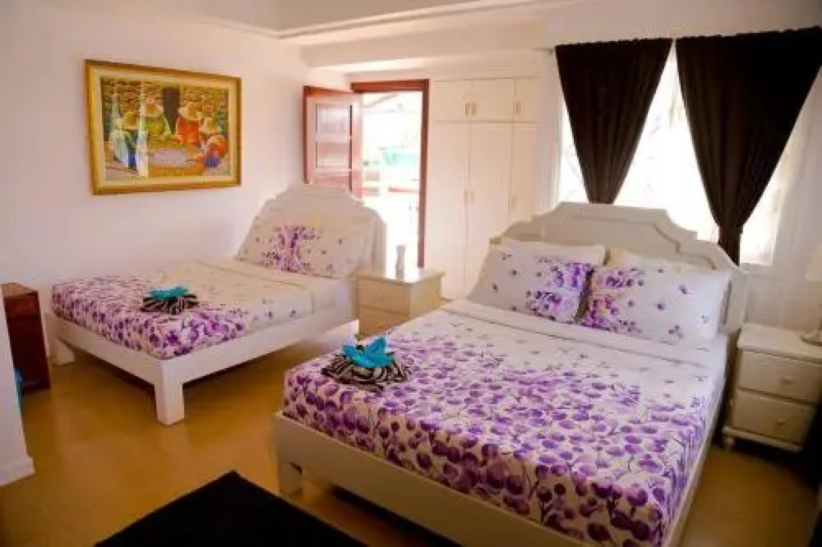 Florabells Iraya Guest House