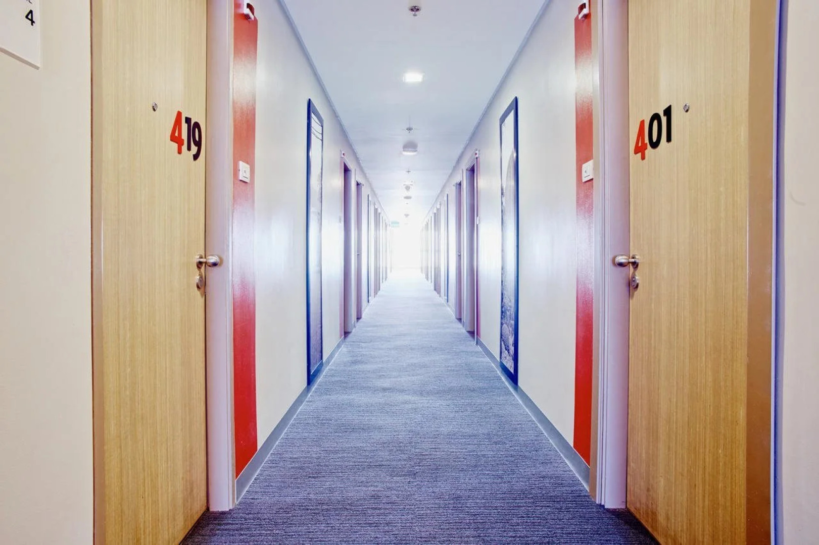 Red Planet Makati Amorsolo