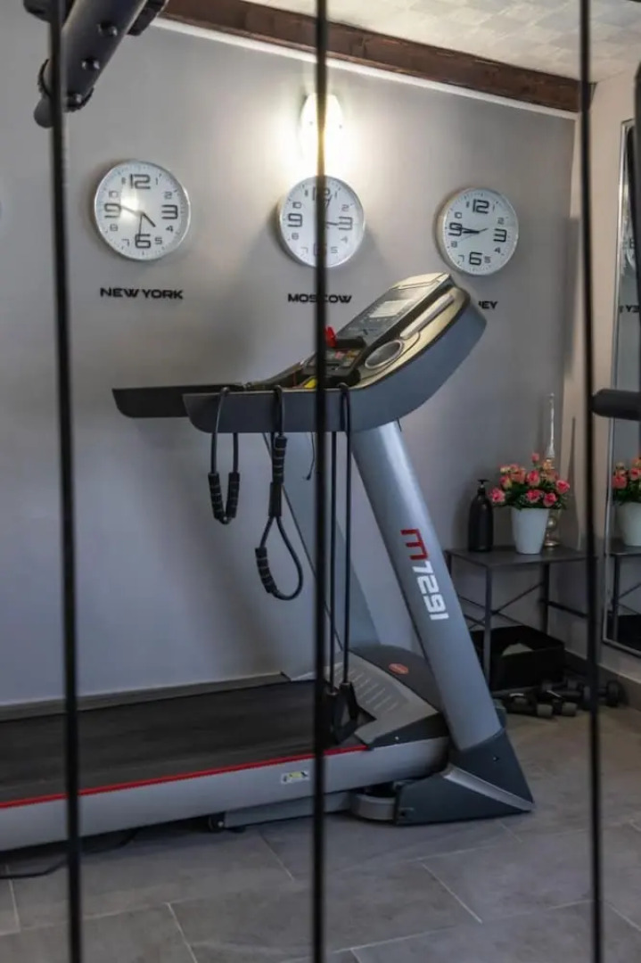 Three Holiday Homes - H1 Azur