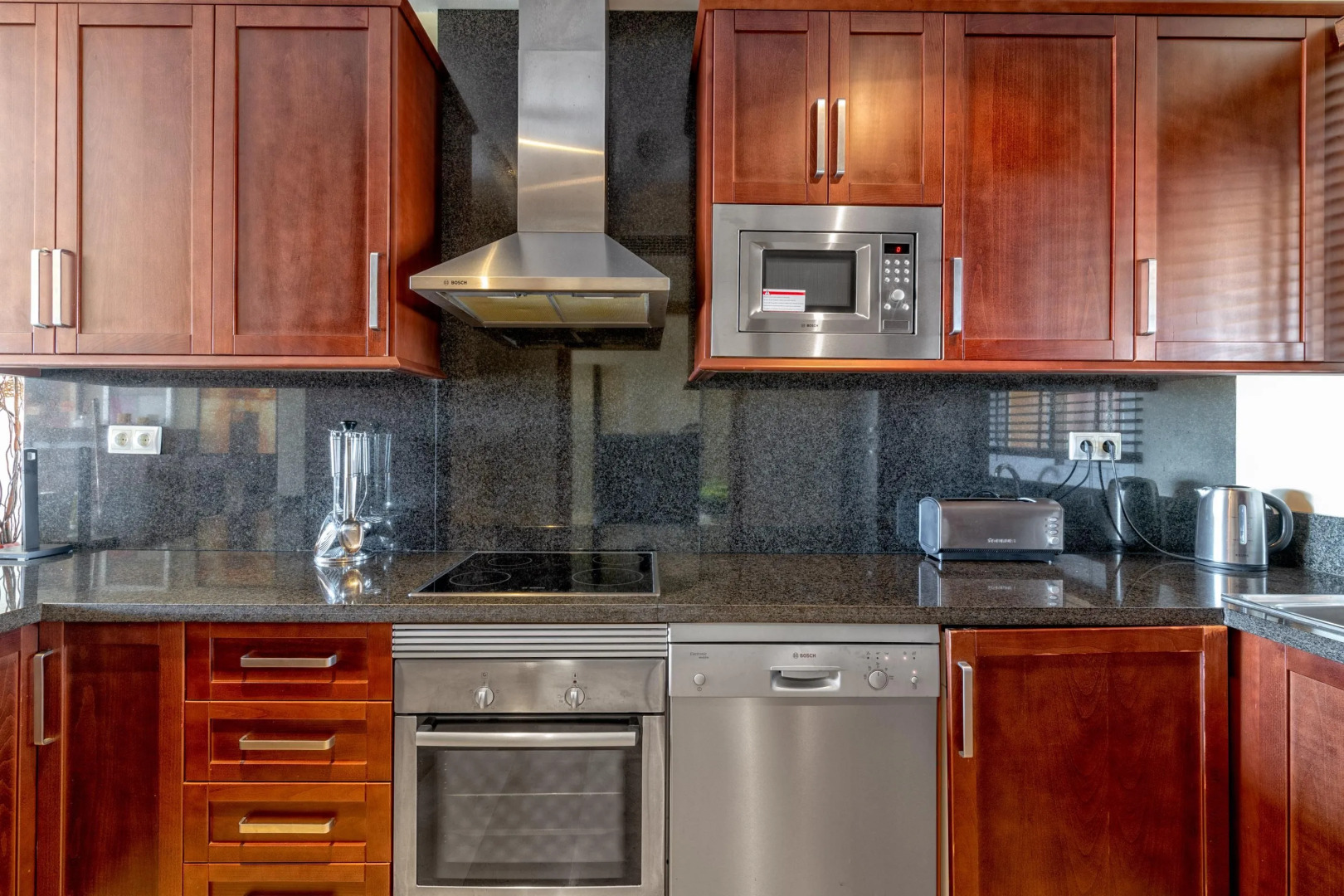 Stunning 2BR Sea View Condo 8 in Malibu