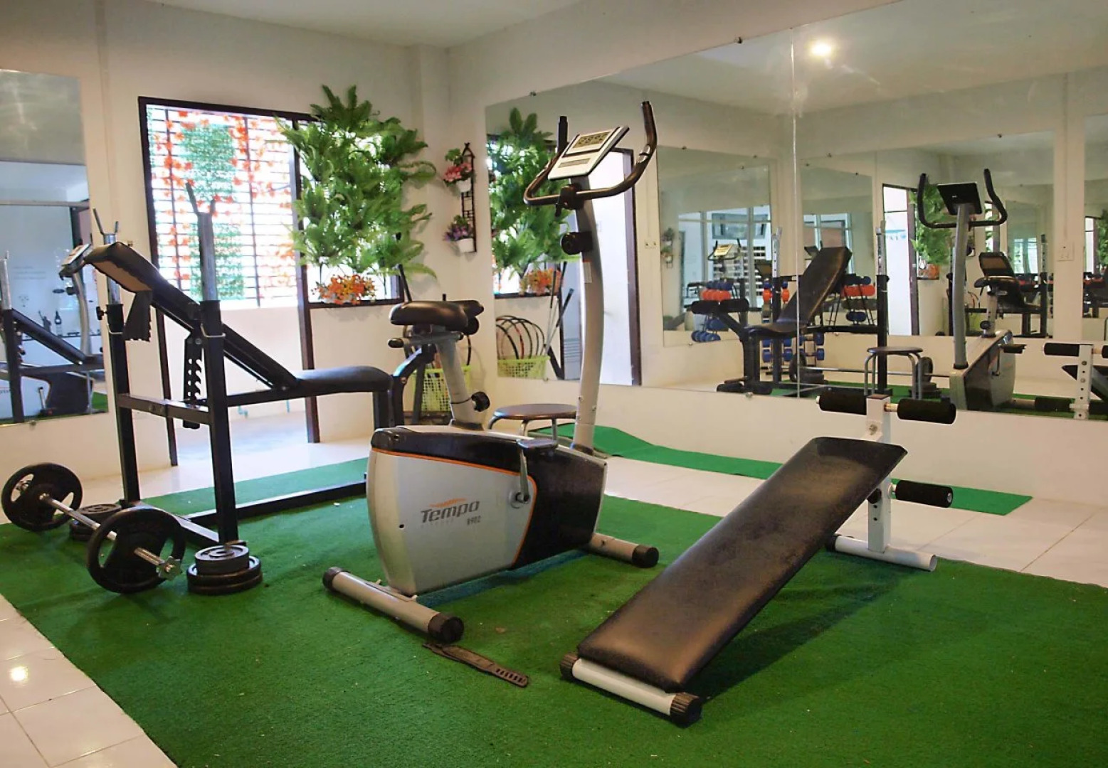 Grand Esie Service Apartment