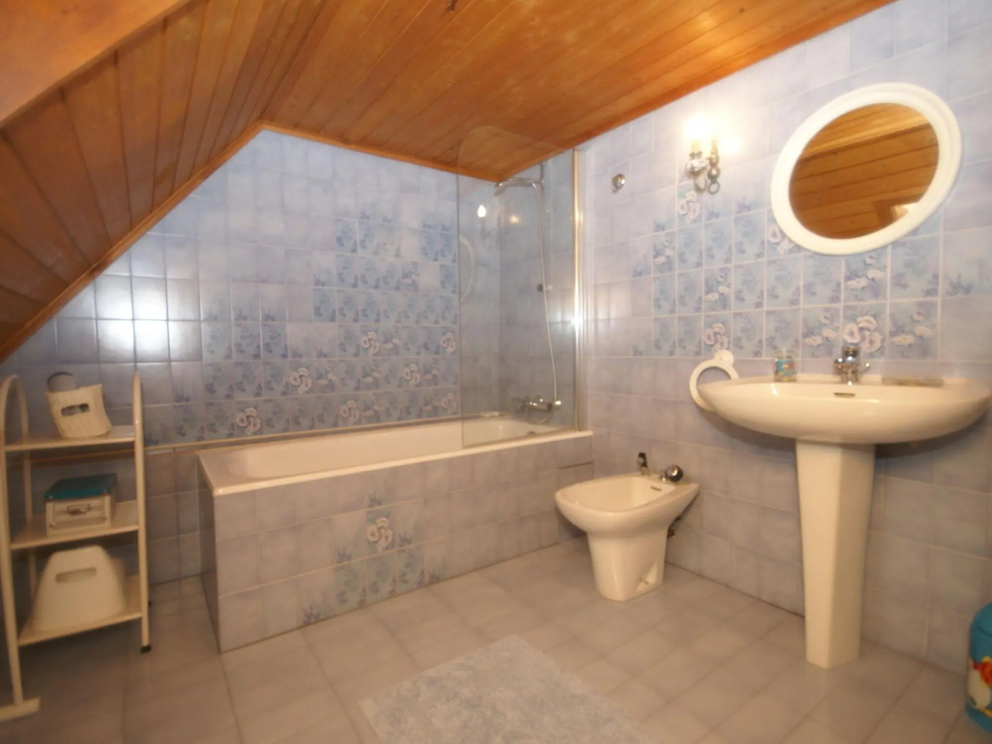 Vintage Holiday Home in Aveyron with Private Garden