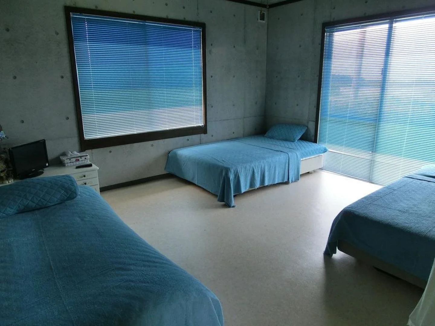 Miyakojima Pension light-mother