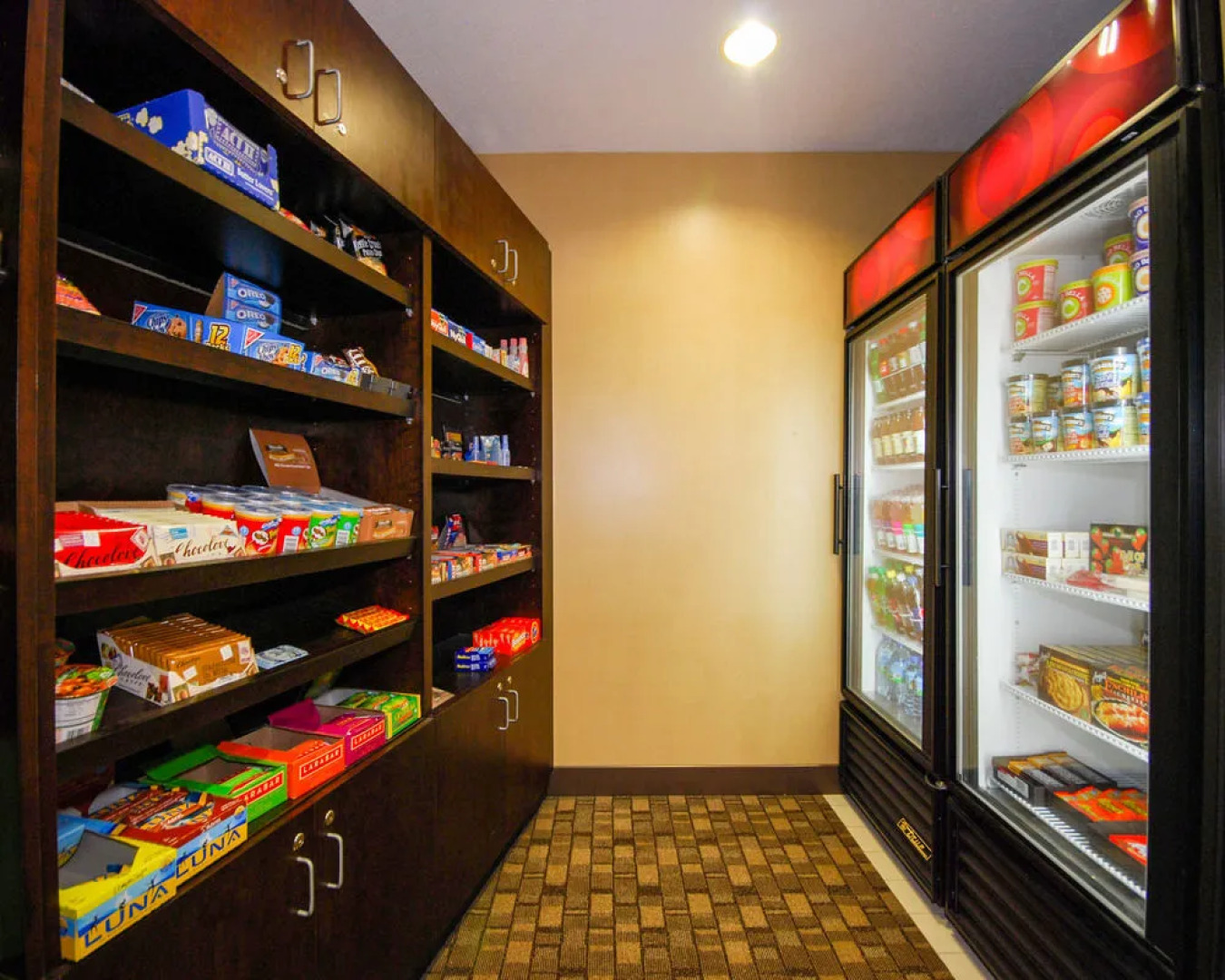 Cambria Suites Akron/Canton Airport