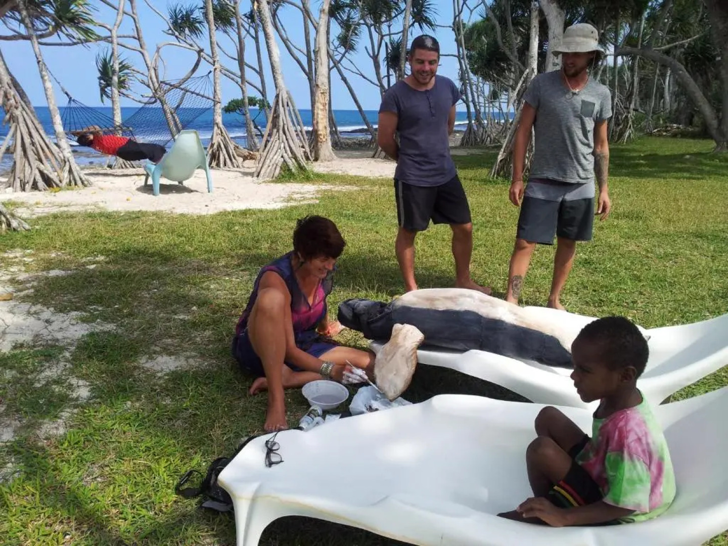 Bluepango Guest House - Hostel