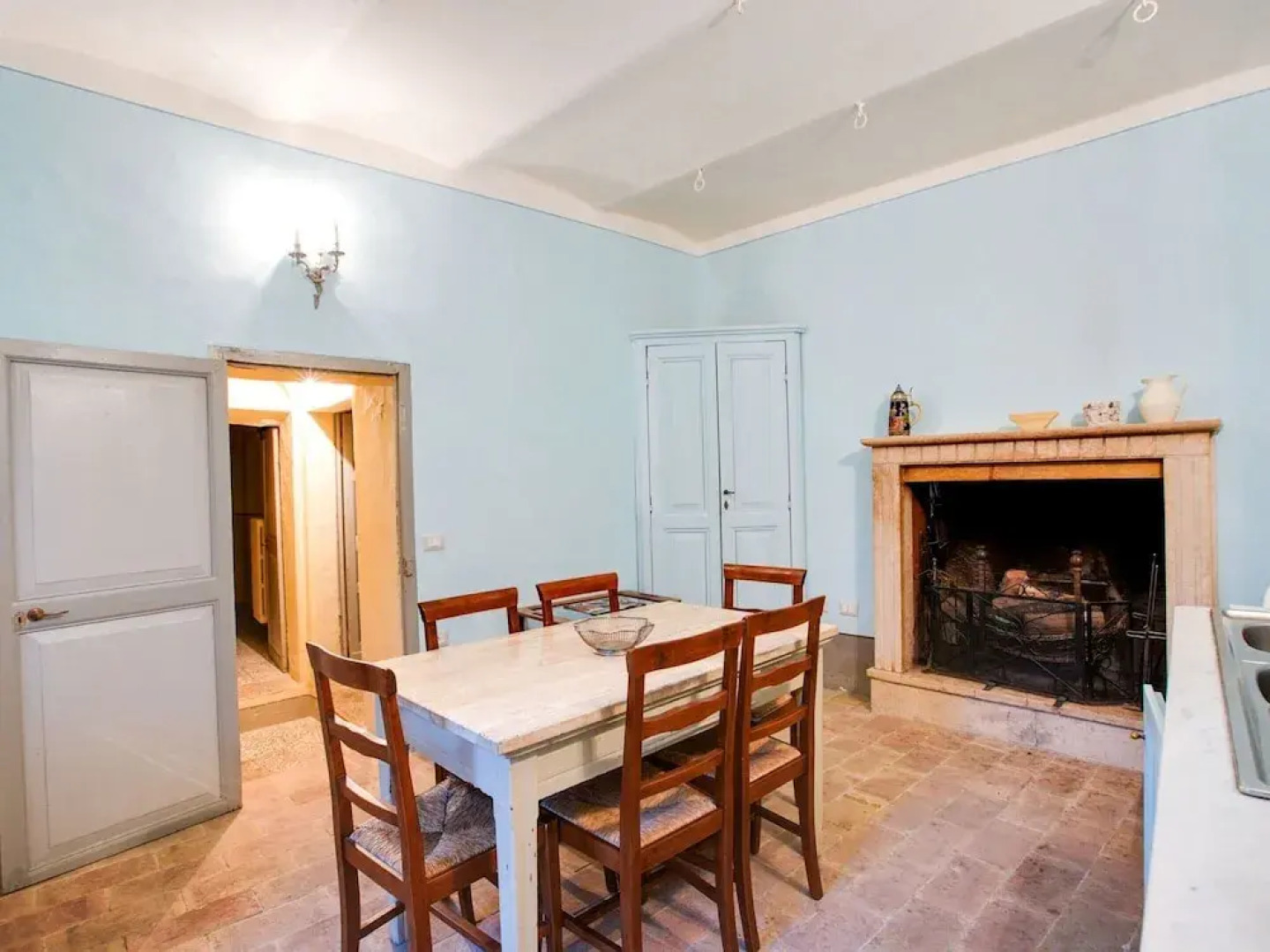 Villa in Rome With Pool & Stunning Views