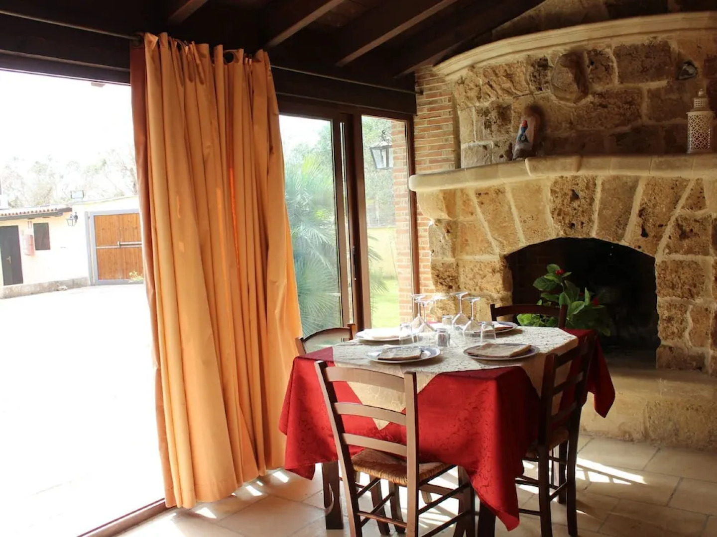 Lovely Apartment in Portland With Garden and Patio