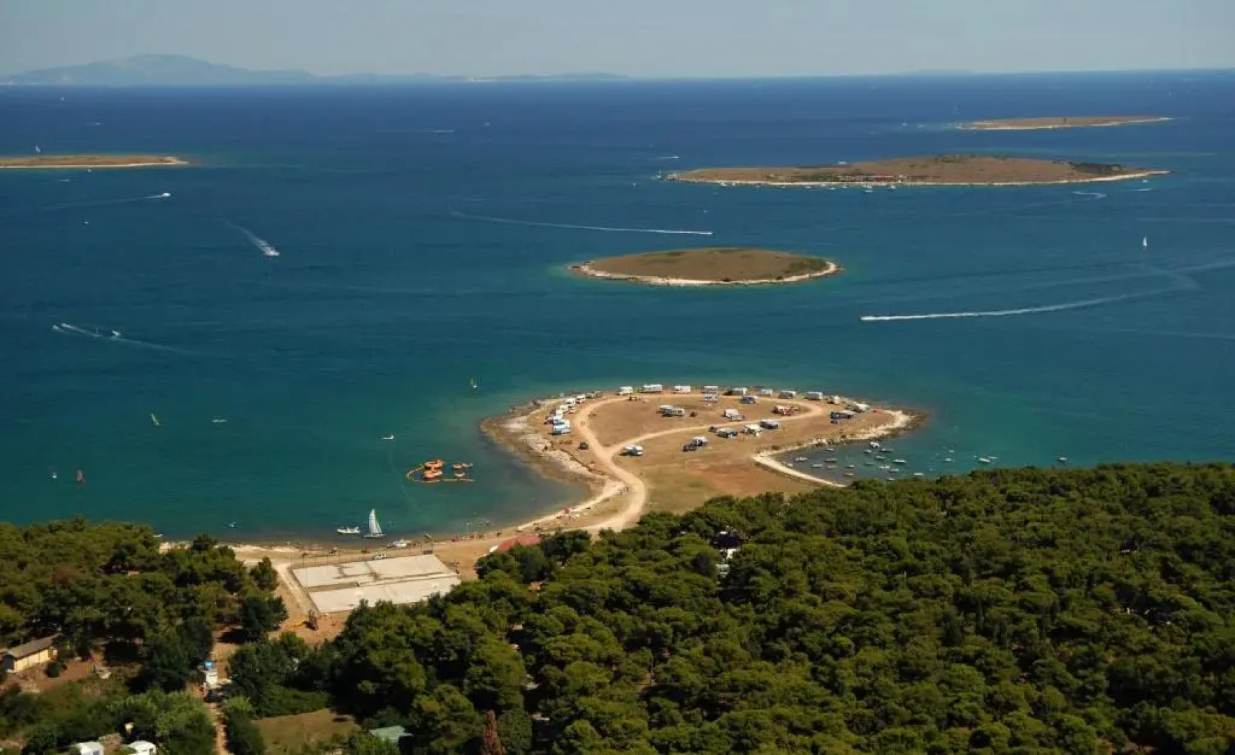 Arena Stupice Camping Homes