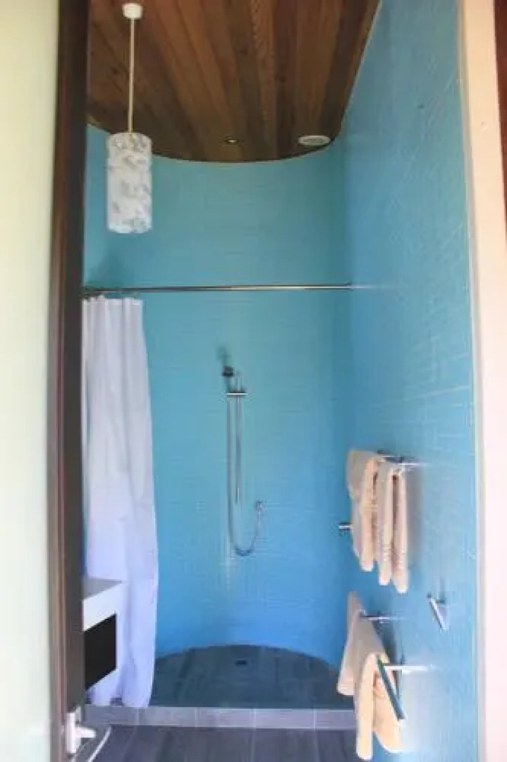 Hot Water Beach Bure Wera