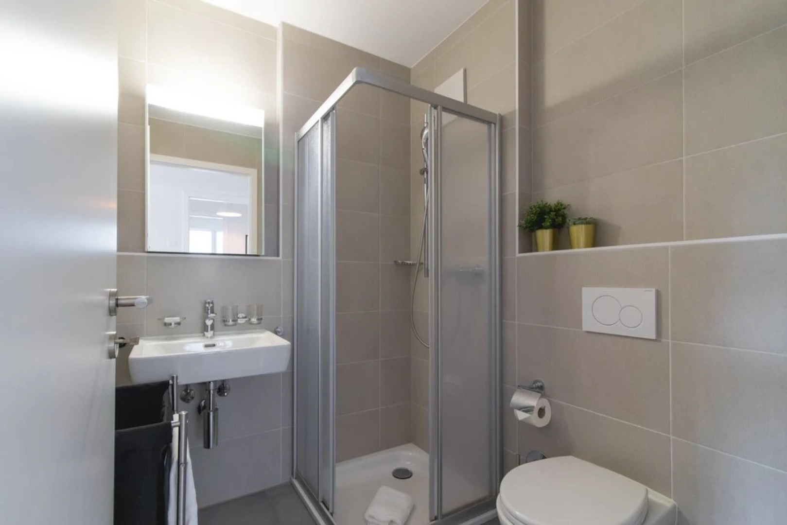 Modern 2 Bedrooms Apartment at Le Bouveret. Self-checkin