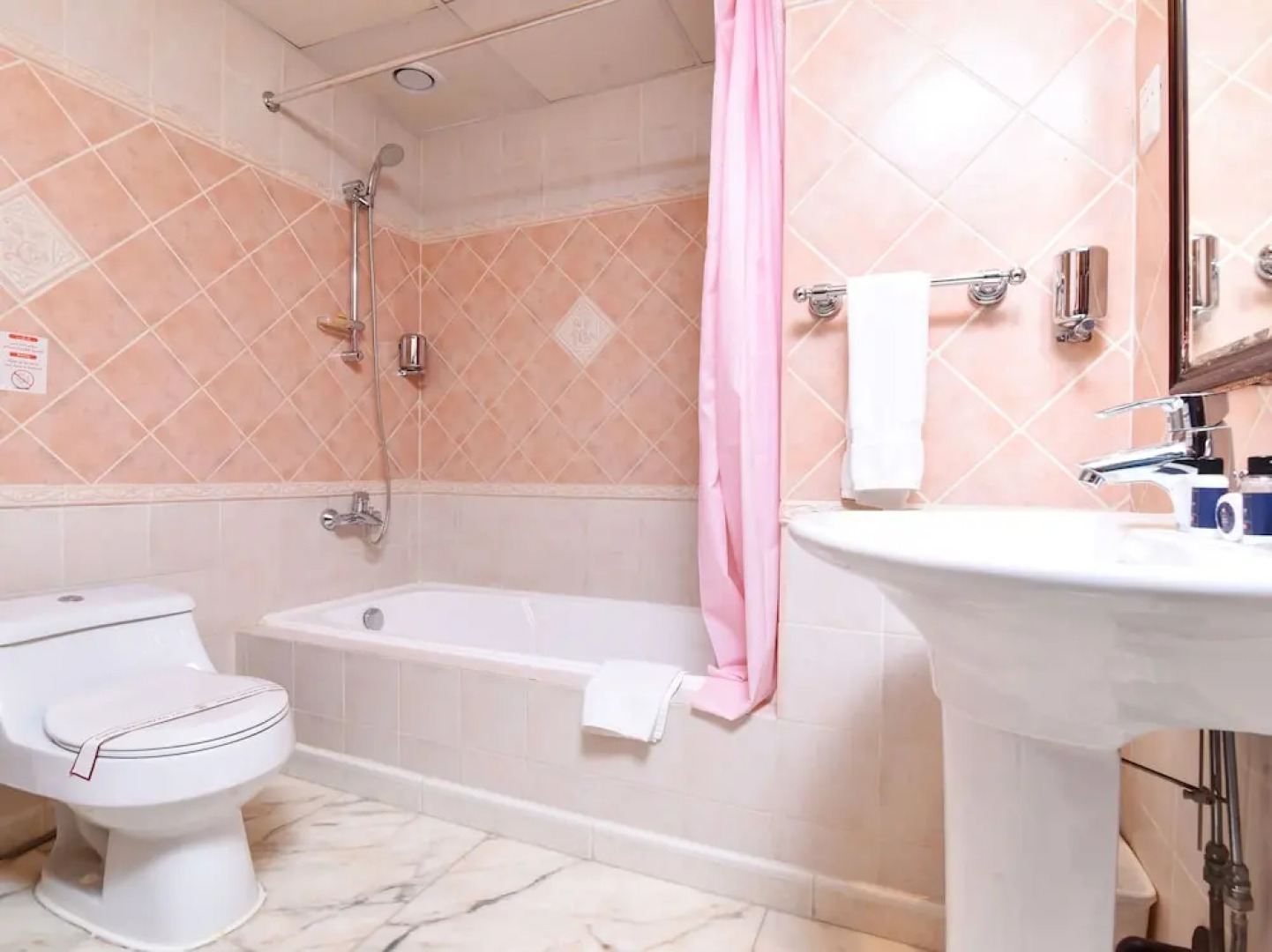 CAPITAL O 456 Almansour Grand Hotel