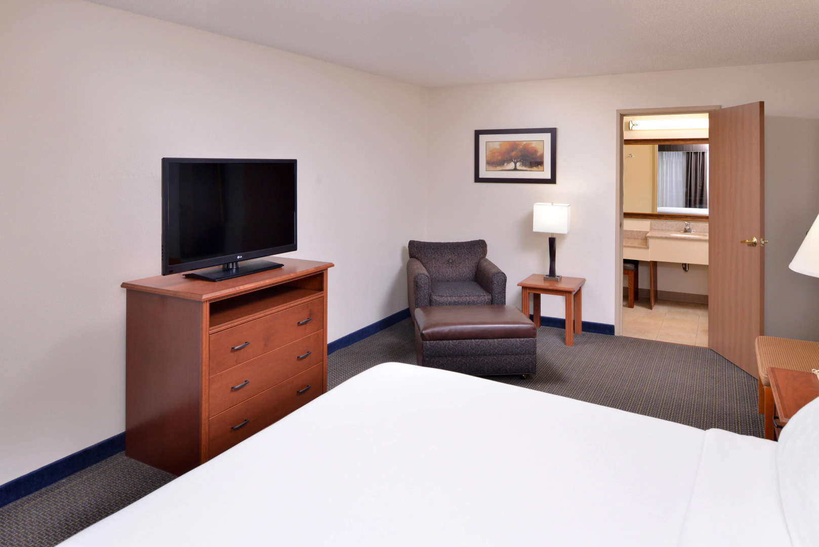 Holiday Inn Express & Suites Sioux Falls At Empire Mall by IHG