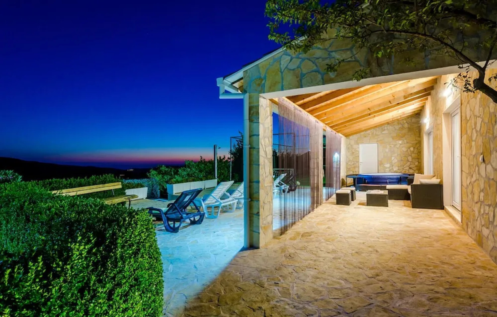 Stunning Home in Dubravka With Wifi and 3 Bedrooms