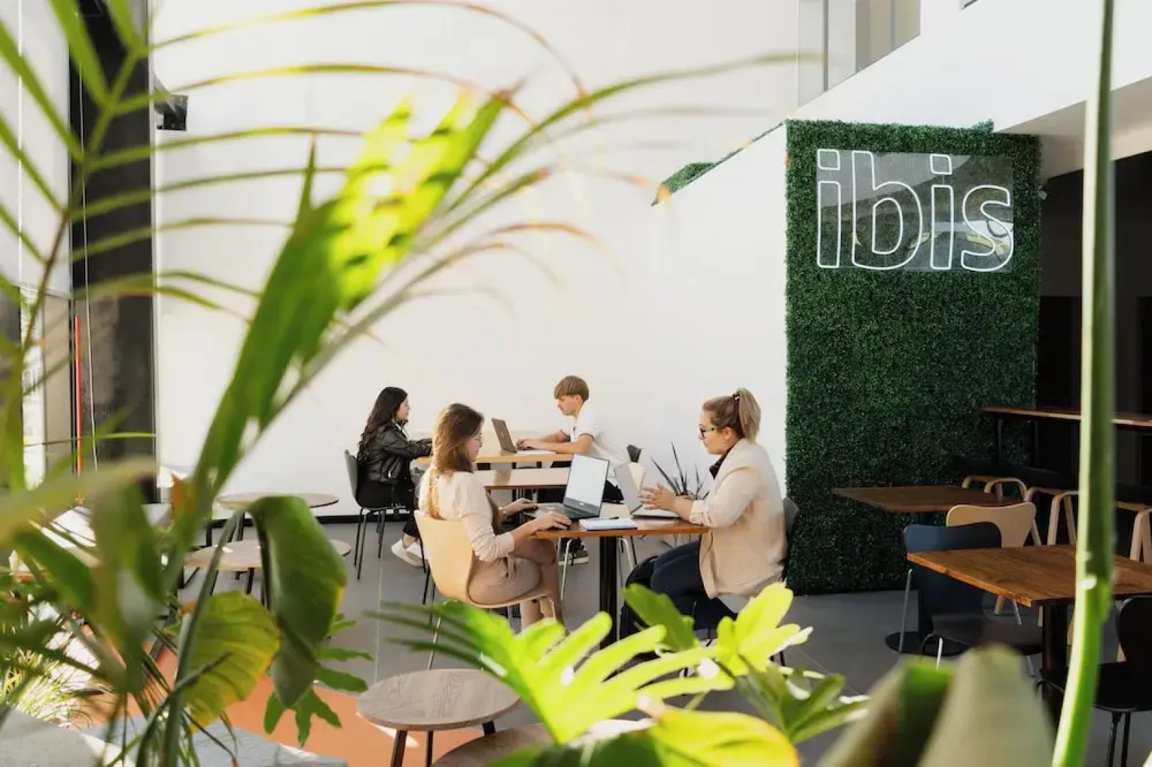 Ibis Puerto General San Martin