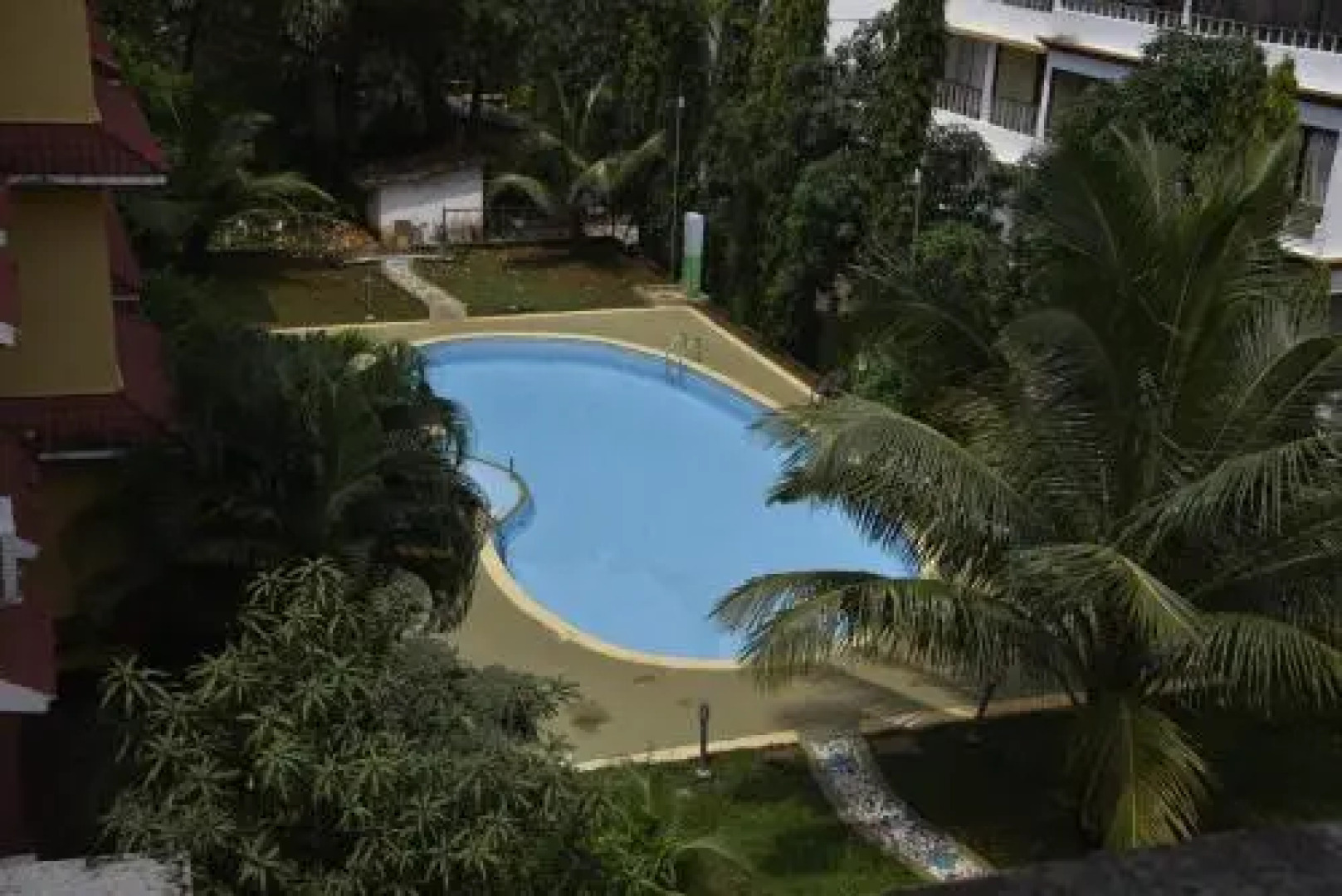 Jolly Poolside Hostel