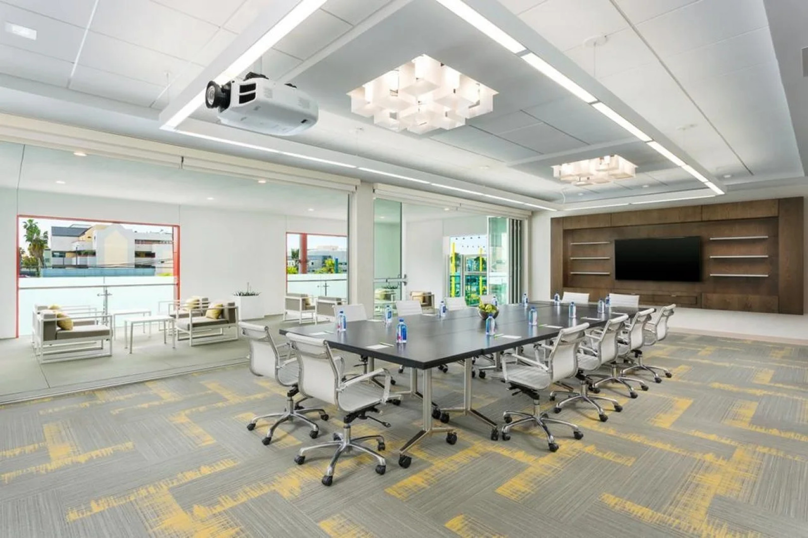 Courtyard by Marriott Santa Monica