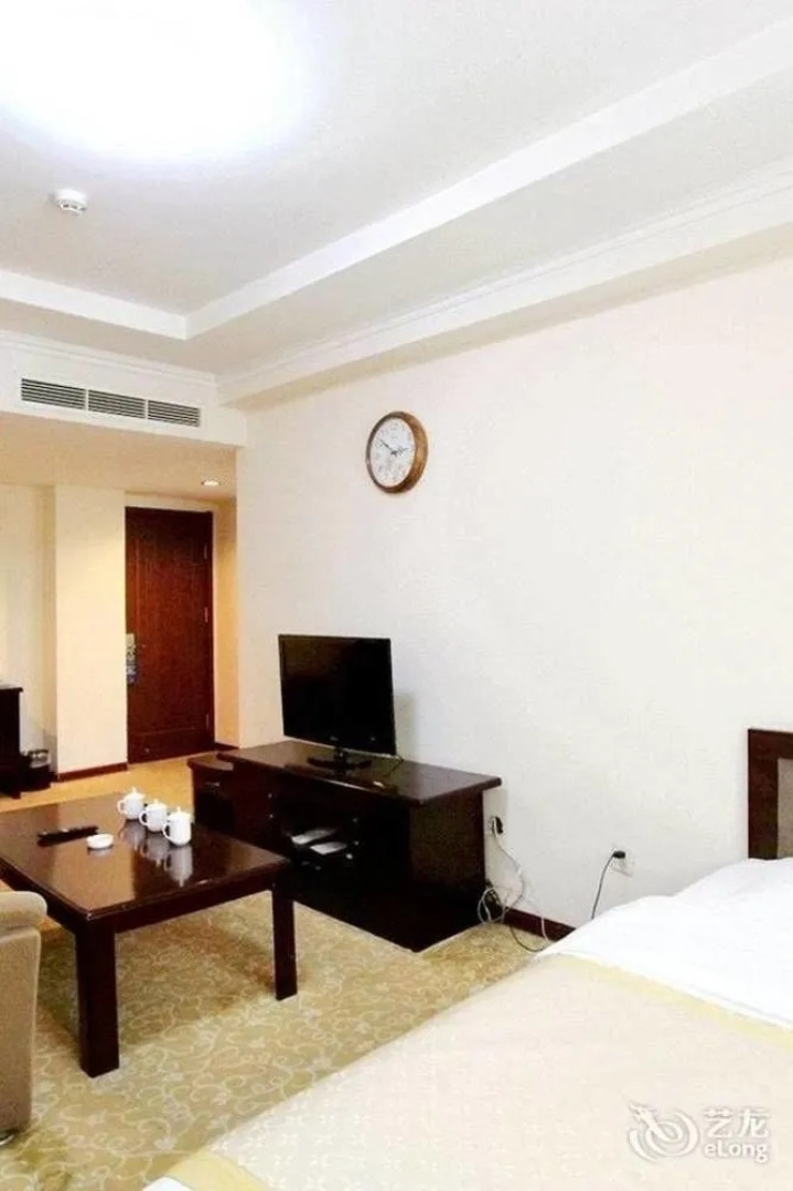 Zhuhui Business Hotel - Qingdao