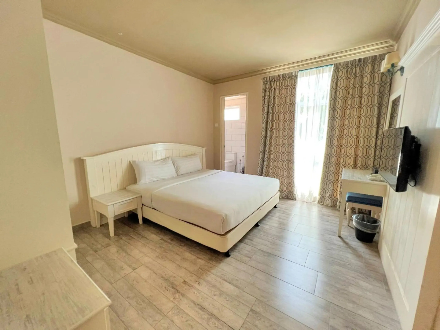 Tasik Villa International Resort