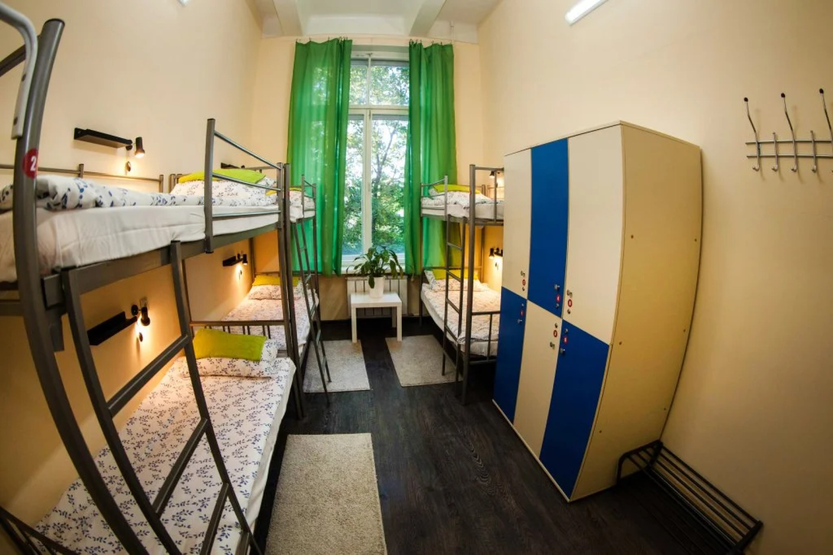 Голливуд Хостел 