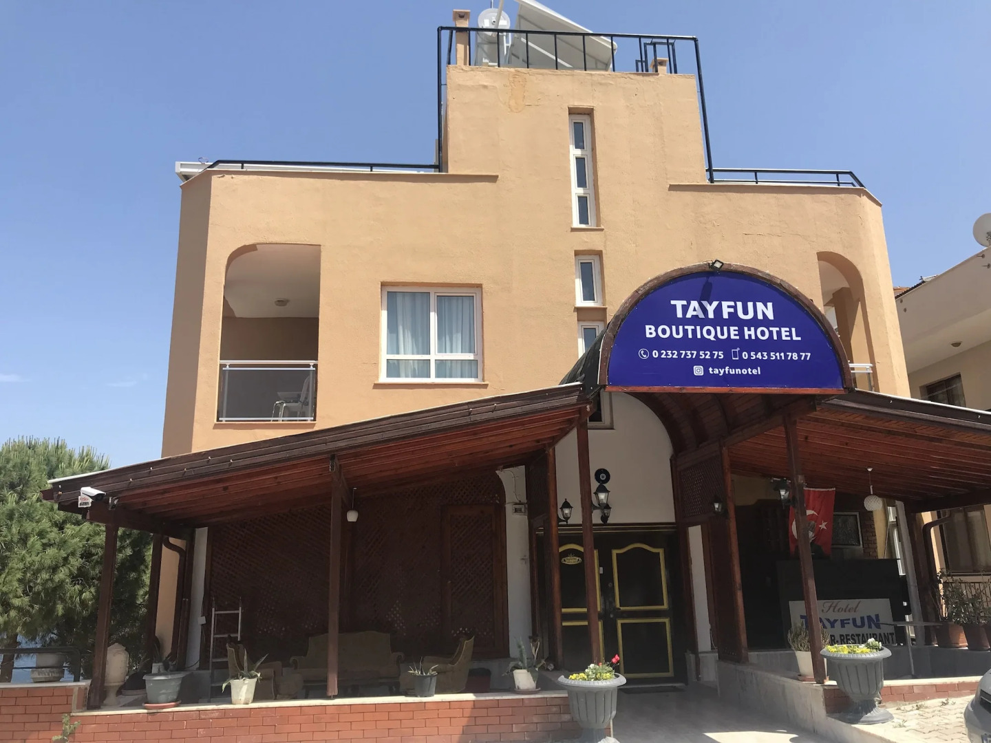 Tayfun Hotel